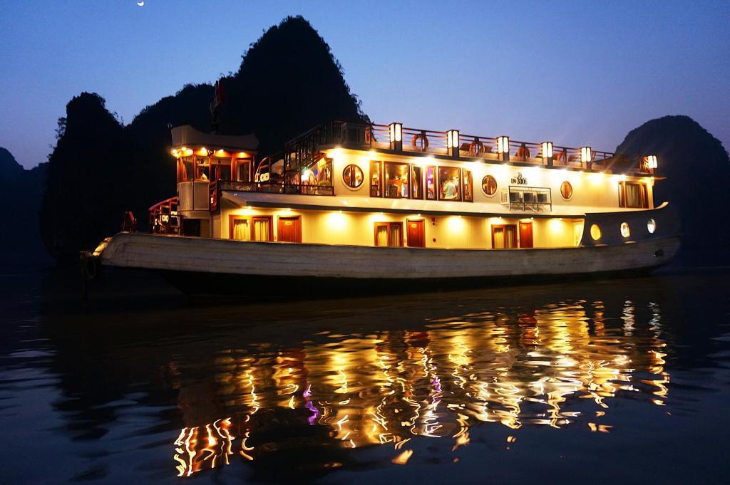 Oriental Sails Cruise Hotel Ha Long Buitenkant foto