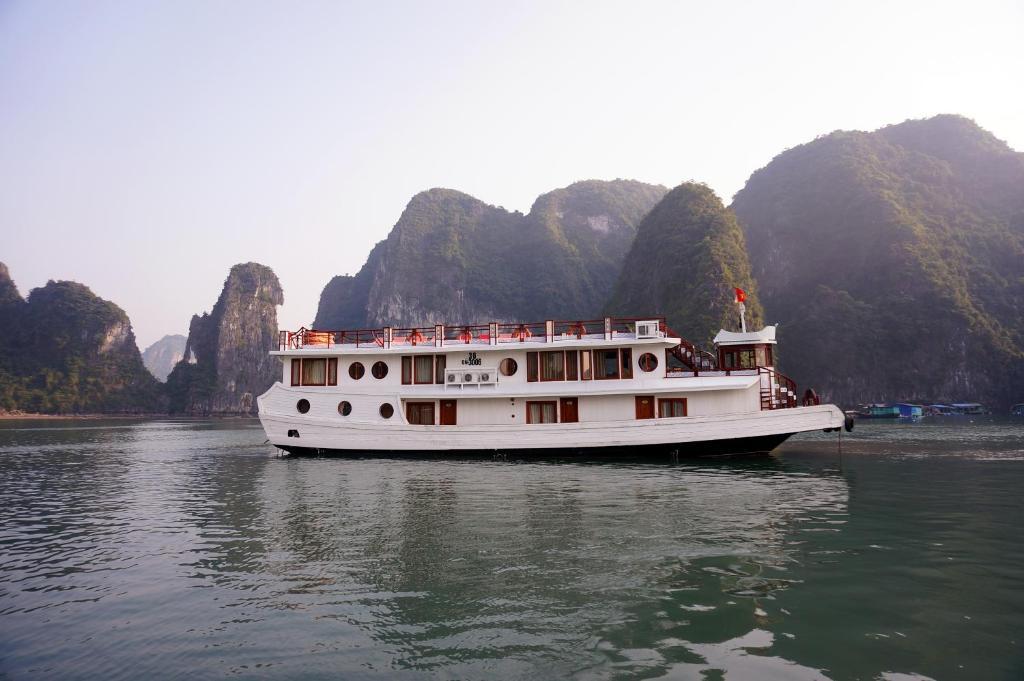 Oriental Sails Cruise Hotel Ha Long Buitenkant foto