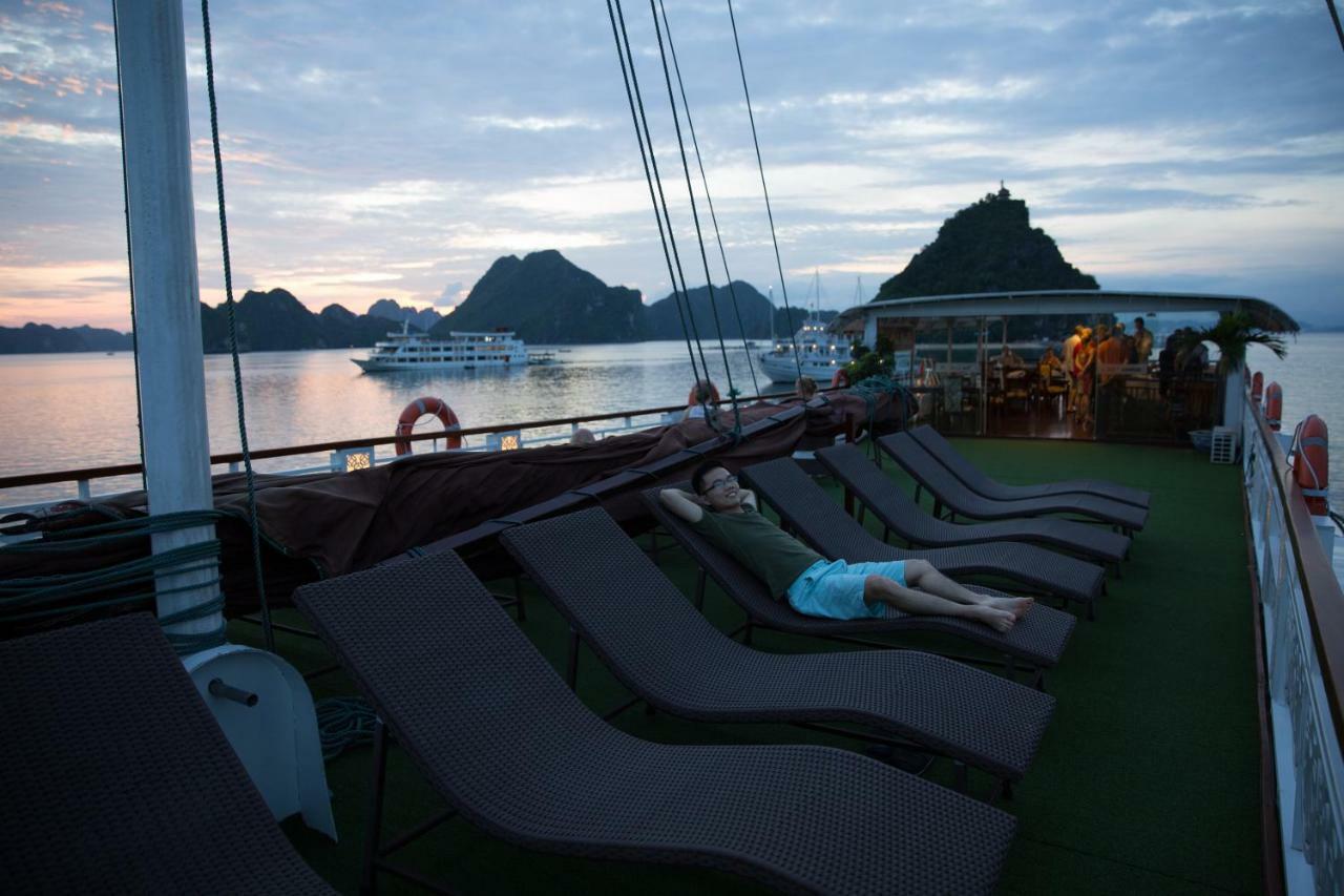 Oriental Sails Cruise Hotel Ha Long Buitenkant foto